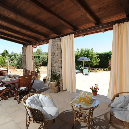 Trullo Elios וילה